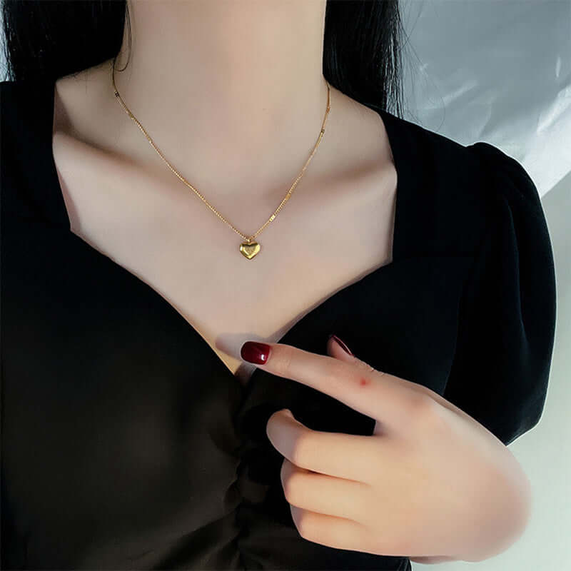 Collier de bijoux de mode pour femmes nouvelle tendance vintage simple amour pendentif coeur élégant bijoux de fête cadeaux d'anniversaire