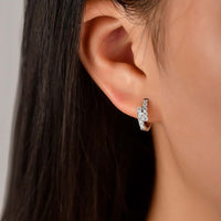 Petites boucles d'oreilles à clip en diamant pour femme, bijoux de luxe légers pour les déplacements en voiture, cadeau de Noël, bijoux de mariage